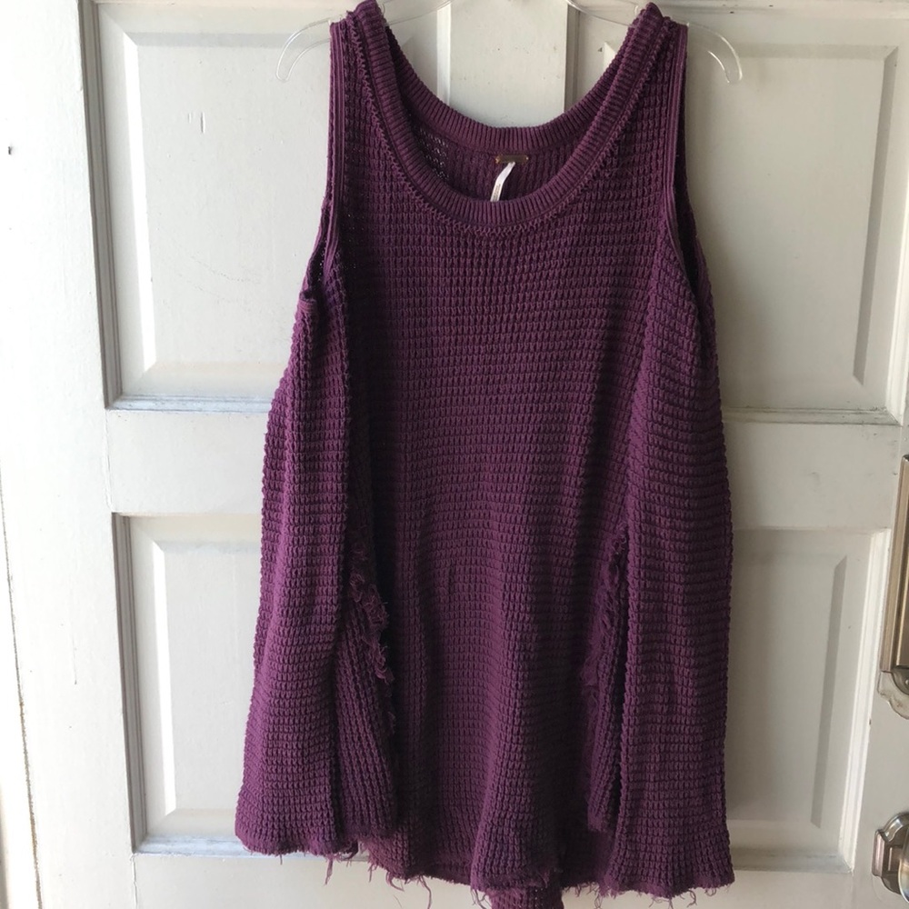 FREE PEOPLE cold shoulder sweater!